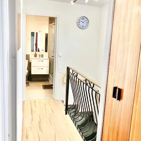 Grand Logement 38M2, Aeroport Paris Cdg, Disneyland Paris, Parc Asterix, Chambre, Salon Le Pin  Exterior photo